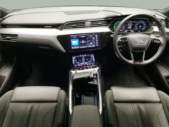 Audi e-tron 55 S line Sportback quattro 95kWh (408 ps) - MMI NAV PLUS - LED