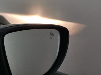 Nissan Leaf 40kWh 10 (150 ps) - LED - REVERSE CAM - NAV