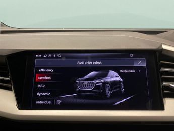 Audi Q4 E-tron 35 Sport 55kWh (170 ps) - BLUETOOTH - CRUISE - DRIVING MODES