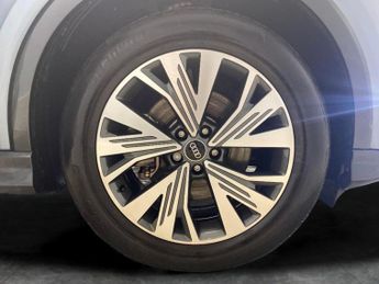 Audi Q4 E-tron 35 Sport 55kWh (170 ps) - BLUETOOTH - CRUISE - DRIVING MODES