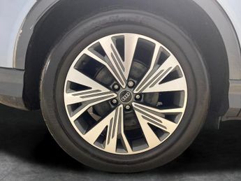 Audi Q4 E-tron 35 Sport 55kWh (170 ps) - BLUETOOTH - CRUISE - DRIVING MODES