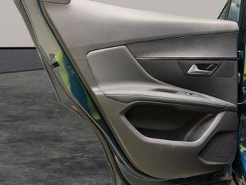 Peugeot 3008 1.6 13.2kWh Allure Plug-in e-EAT (225 ps) - LANE DEPARTURE  - BL