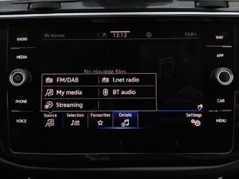 Volkswagen Tiguan 1.5 TSI R-Line DSG (150 ps) - PARK ASSIST - HEATED SEATS - NAV