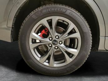 Ford Kuga 2.5 Duratec 14.4kWh ST-Line Edition Plug-in CVT (225 ps) - REVER