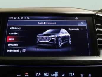 Audi Q4 E-tron 35 S line 55kWh (170 ps) - ACTIVE LANE ASSIST - LED - HEATED SEA