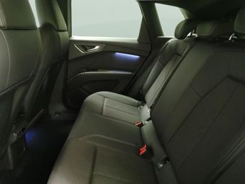 Audi Q4 E-tron 35 S line 55kWh (170 ps) - ACTIVE LANE ASSIST - LED - HEATED SEA