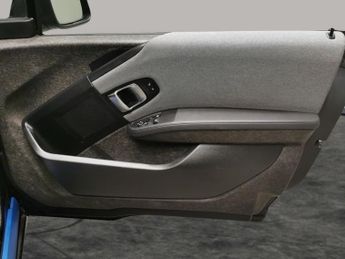 BMW i3 42.2kWh (170 ps) - RAPID CHARGE PREPARATION - ADDITIONAL 12V POW