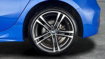 BMW 1 Series 1.5 118i M Sport (LCP) DCT (136 ps) - BMW LIVE COCKPIT PROFESSIO