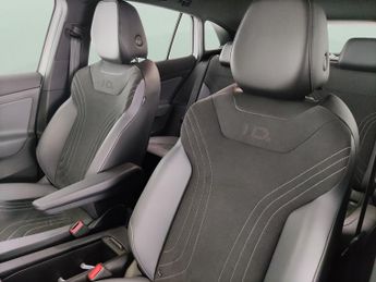 Volkswagen ID.4 Pure 52kWh Life (148 ps) - LED - REVERSE CAM - NAV