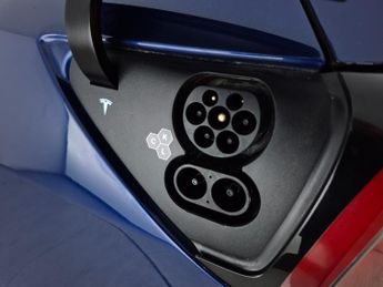Tesla Model Y (Dual Motor) Long Range 4WDE (384 bhp) - LED - REVERSE CAM - NAV