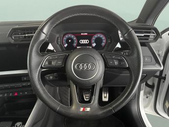 Audi A3 1.5 TFSI 35 S line Sportback S Tronic (150 ps)[Tech Pack]  - CRU