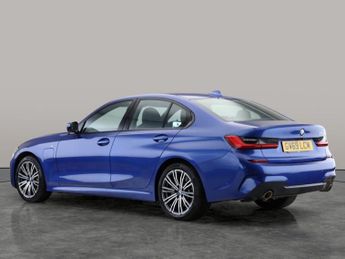 BMW 3 Series 2.0 330e 12kWh M Sport Plug-in (292 ps) - PERFORMANCE CONTROL