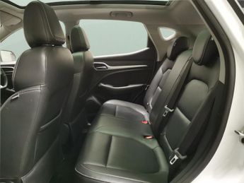 MG MG ZS 44.5kWh Exclusive (143 ps) - HEATED SEATS - NAV - BLIND SPOT ASS
