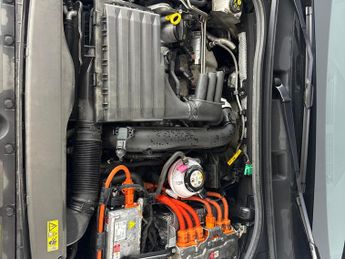 Audi A3 40 TFSI e Sport S Tronic [Comfort+Sound] - MMI NAV PLUS - CARPLA