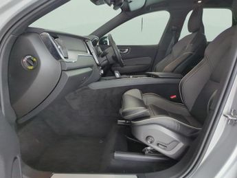 Volvo XC60 2.0h T6 Recharge 11.6kWh R-Design Plug-in AWD (340 ps) - ACTIVE 