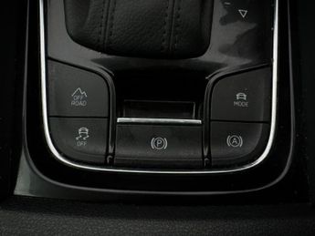 Skoda Karoq 2.0 TDI Scout DSG 4WD (150 ps) - REVERSE CAM - SMARTLINK - NAV