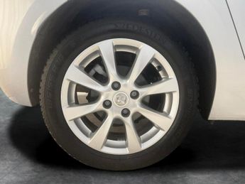 Vauxhall Corsa 1.2 Turbo SE Edition (100 ps) - CRUISE - PADDLE SHIFT - AIR CON