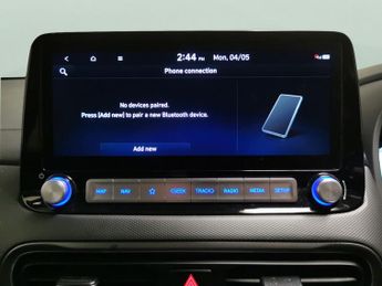 Hyundai Kona 64kWh Premium (10.5kW Charger) (204 ps) - HEATED SEATS - HEATED 