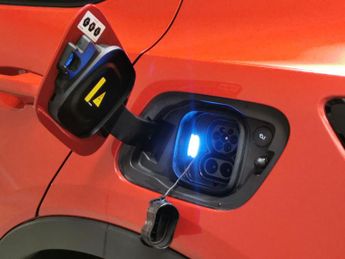 Volvo C40 Recharge 69kWh Plus (231 ps) - KEYLESS ENTRY - PARK ASSIST - LED