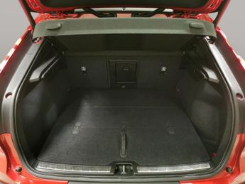 Volvo C40 Recharge 69kWh Plus (231 ps) - KEYLESS ENTRY - PARK ASSIST - LED
