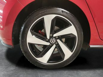 Volkswagen Polo 2.0 TSI GTI DSG (207 ps) - LIGHT AND SIGHT PACK - WIFI - BLUETOO