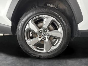 Toyota RAV4 2.5 VVT-h GPF Design CVT 4WD (222 ps) - LED - REVERSE CAM - NAV