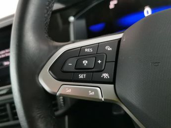 Volkswagen Polo 1.0 TSI Life DSG (95 ps) - SAT NAV - BLUETOOTH - DIGITAL DASH