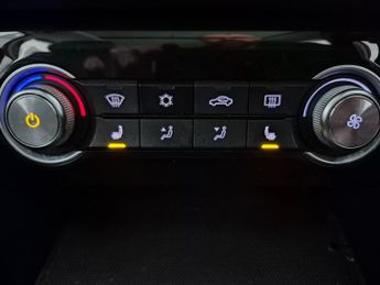 MG MG ZS 44.5kWh Exclusive (143 ps) - REVERSE CAM - NAV - HEATED LEATHER