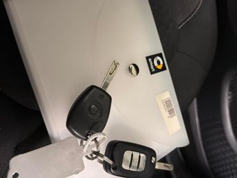Smart Fortwo 17.6kWh Passion Advanced Coupe (22kW Charger) (82 ps) - CLIMATE 