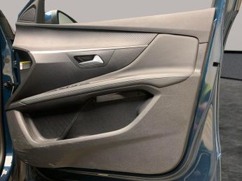 Peugeot 3008 1.6 13.2kWh Allure Plug-in e-EAT (225 ps) - LANE DEPARTURE  - BL