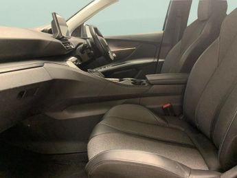 Peugeot 3008 1.6 13.2kWh Allure Plug-in e-EAT (225 ps) - LANE DEPARTURE  - BL