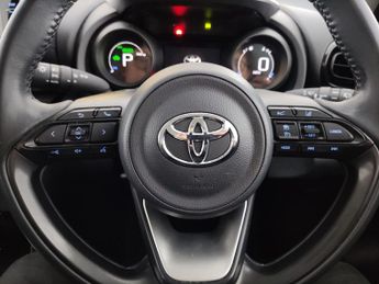 Toyota Yaris Cross 1.5 VVT-h Icon E-CVT (116 ps) - LANE TRACE ASSIST - LANE DEPARTU
