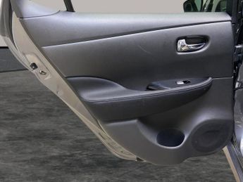 Nissan Leaf 39kWh N-Connecta (150 ps) - BLIND SPOT ASSIST - LANE DEPARTURE  