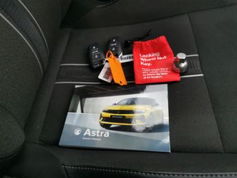 Vauxhall Astra 1.2 Turbo GS Line (130 ps) - KEYLESS ENTRY - LED - NAV