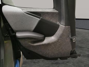 BMW i3 42.2kWh (170 ps) - RAPID CHARGE PREPARATION - ADDITIONAL 12V POW