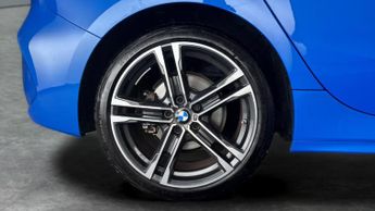 BMW 1 Series 1.5 118i M Sport (LCP) DCT (136 ps) - BMW LIVE COCKPIT PROFESSIO