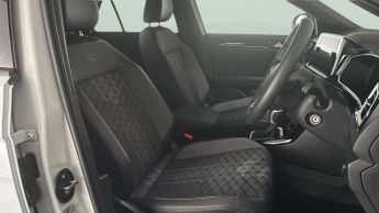 Volkswagen T-Roc 1.5 TSI R-Line DSG (150 ps) - DIGITAL DASH - AIR CON - AUTO HEAD