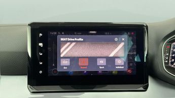 Seat Arona 1.0 TSI FR Sport DSG (110 ps) - PARK SENSORS - AUTO HEADLIGHTS