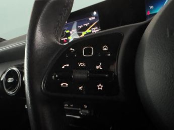 Mercedes-Benz A Class 1.5 A180d SE (Executive) 7G-DCT (116 ps) - ACTIVE LANE KEEPING A