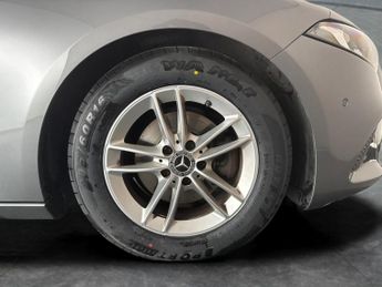 Mercedes-Benz A Class 1.5 A180d SE (Executive) 7G-DCT (116 ps) - ACTIVE LANE KEEPING A