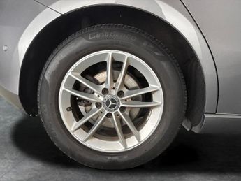 Mercedes-Benz A Class 1.5 A180d SE (Executive) 7G-DCT (116 ps) - ACTIVE LANE KEEPING A