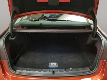 BMW 3 Series 2.0 330e 12kWh Sport Pro Plug-in (292 ps) - ACOUSTIC GLAZING