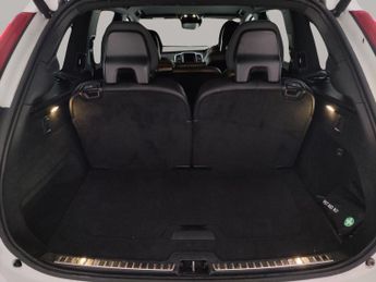Volvo XC90 2.0h T8 Twin Engine Recharge 11.6kWh R-Design Plug-in 4WD (390 p
