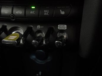 Mini Electric Hatch Cooper SE 32.6kWh Level 2 (184 ps) - 17IN ALLOYS - LED - REVERSE