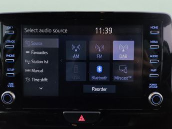 Toyota Yaris 1.5 VVT-h Design E-CVT (116 ps) - REVERSE CAM - LANE TRACE ASSIS