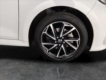 Toyota Yaris 1.5 VVT-h Design E-CVT (116 ps) - REVERSE CAM - LANE TRACE ASSIS