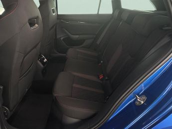 Skoda Octavia 2.0 TDI vRS DSG (200 ps) - SMARTLINK - HEATED SEATS - BLUETOOTH