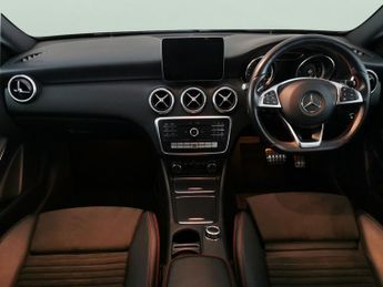 Mercedes-Benz A Class 2.1 A220d AMG Line 7G-DCT (177 ps) - KEYLESS-GO - CRUISE - HALF 