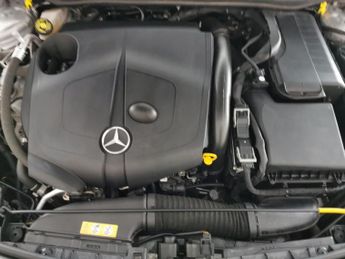 Mercedes-Benz A Class 2.1 A220d AMG Line 7G-DCT (177 ps) - KEYLESS-GO - CRUISE - HALF 