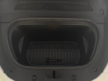 Tesla Model Y (Dual Motor) Long Range 4WDE (384 bhp) - HEATED STEERING - WIFI